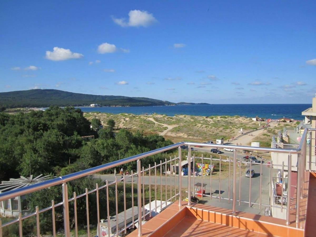 Guest Rooms Venera Primorsko Luaran gambar
