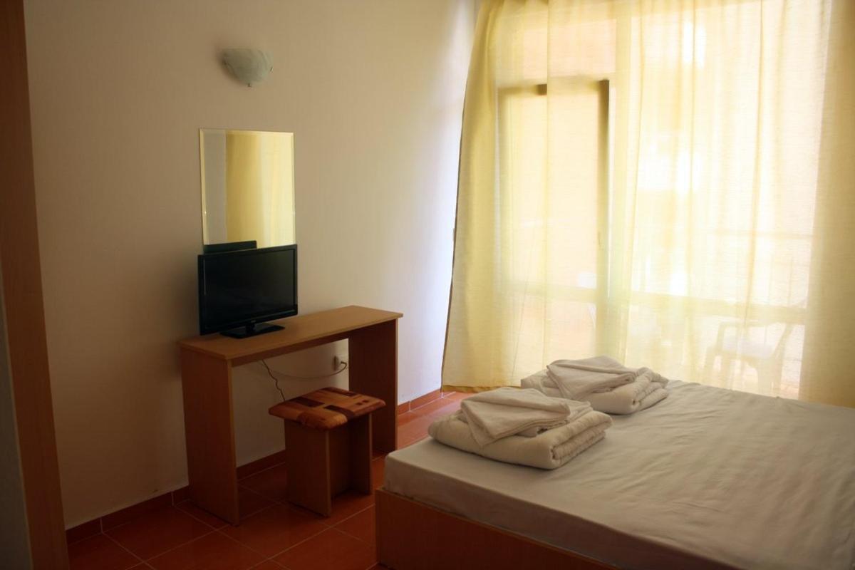 Guest Rooms Venera Primorsko Luaran gambar